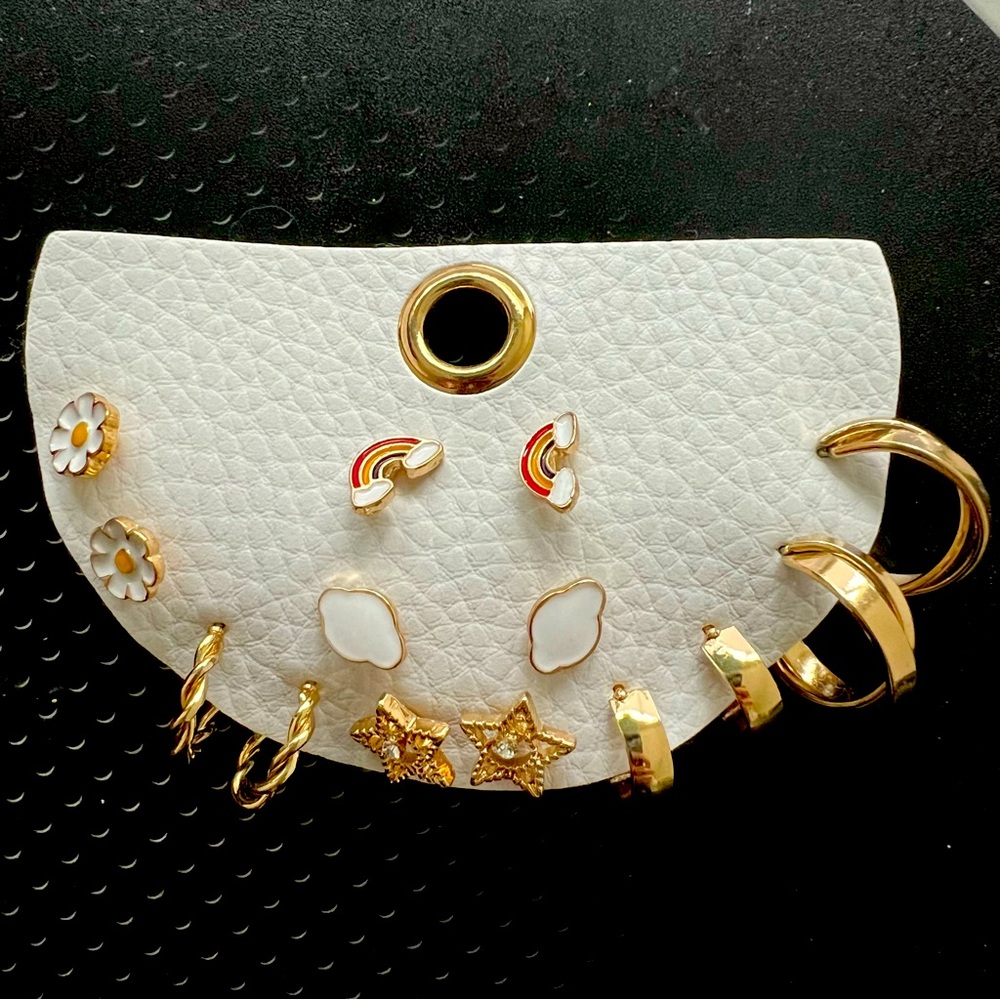 Set of 7 earrings